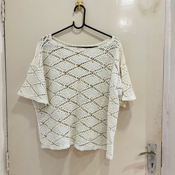 White crochet top - Picture 2 of 4